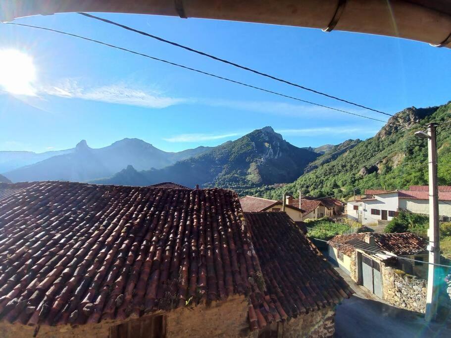 فيلا Casa Rustica En Dobres Con Vistas A La Montana المظهر الخارجي الصورة